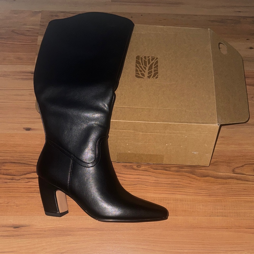 Women's Black Mid-Calf Block Heel Boots by